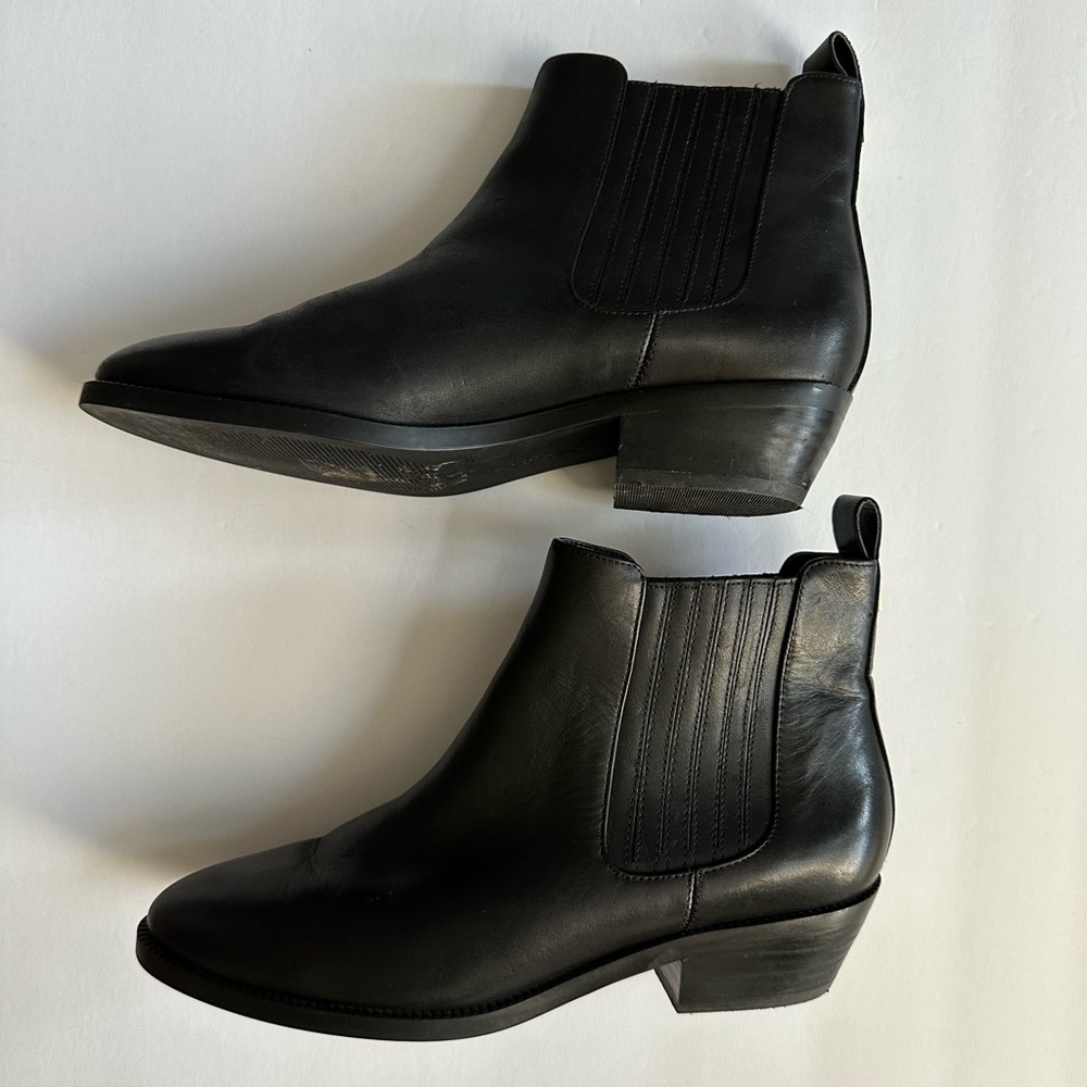 Lauren by Ralph Lauren Women's Ericka Leather Ankle Boot, Black, Size 8.5B